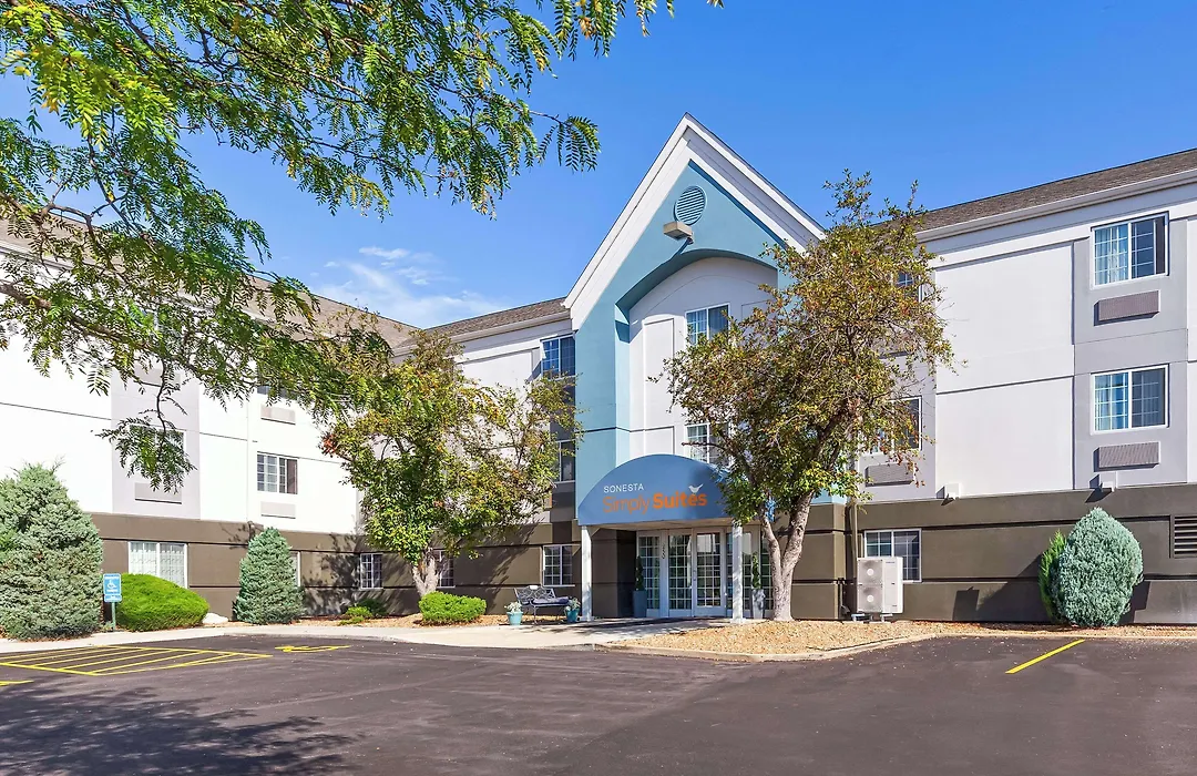 Sonesta Simply Suites St Louis Earth City-1