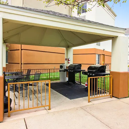 Sonesta Simply Suites St Louis Earth City-3
